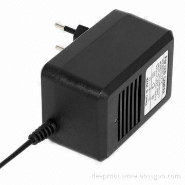 Linear Power Supply with 15W Maximum Power and 3 to 24V AC/DC Output Voltage, Europe Plug
